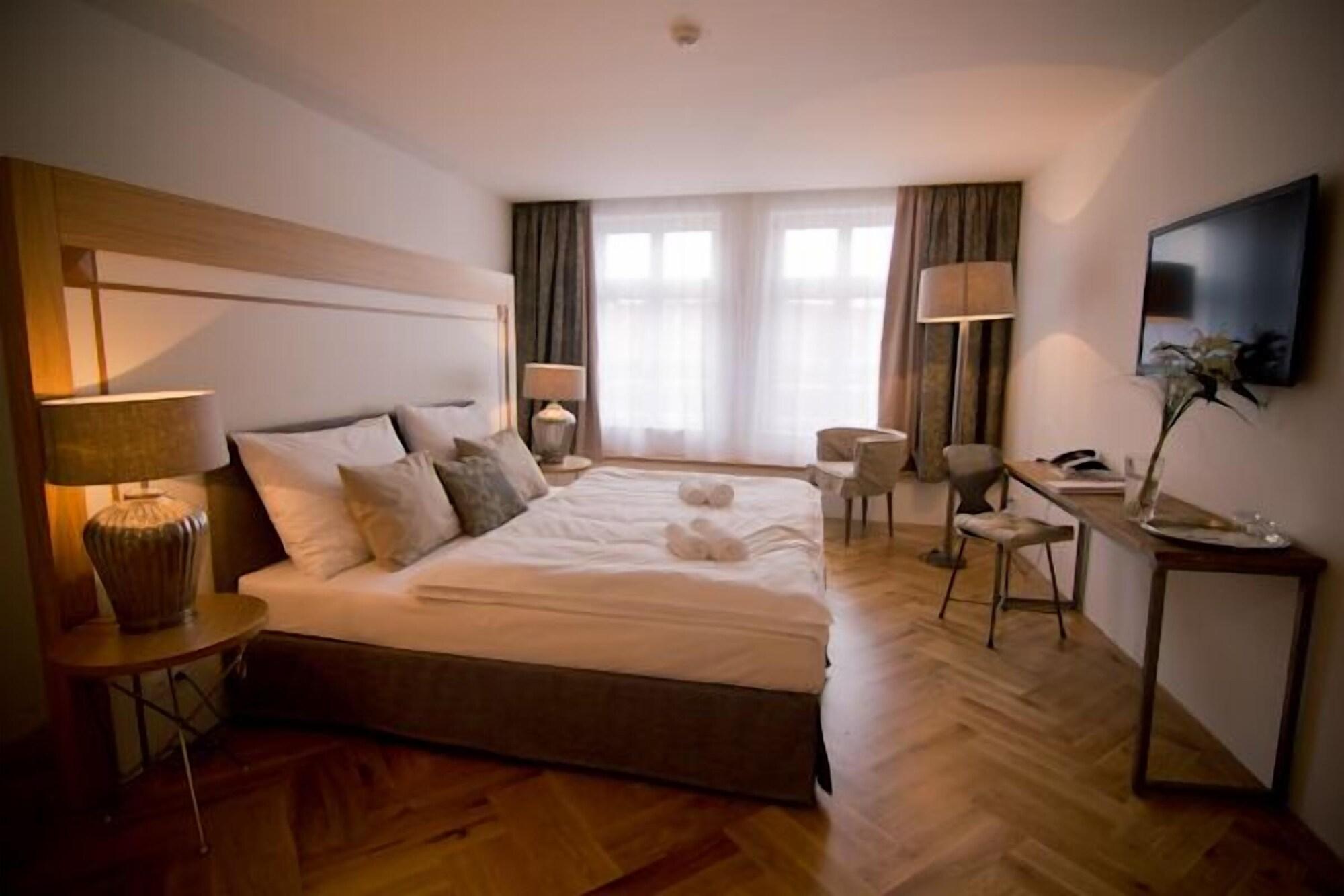 Jungmann Hotel Praha Bagian luar foto